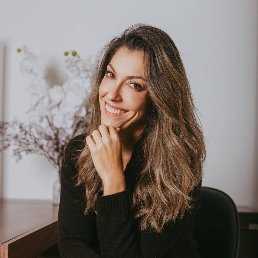 Dra Ana Carolina Gabas